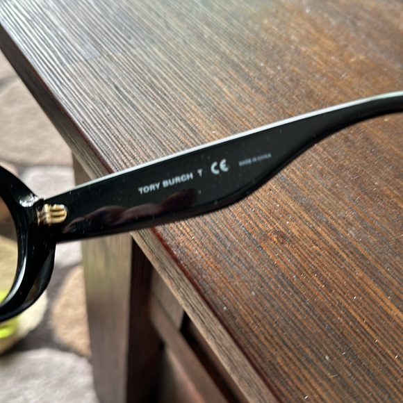 Tory Burch sunglasses. TY7148U. Made for wider face. - Picture 4 of 6